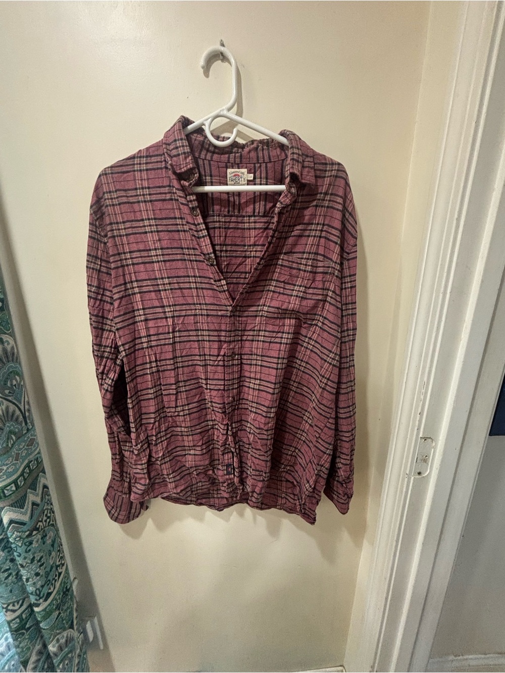Faherty Men's Large Pink Plaid Button Up Shirt
